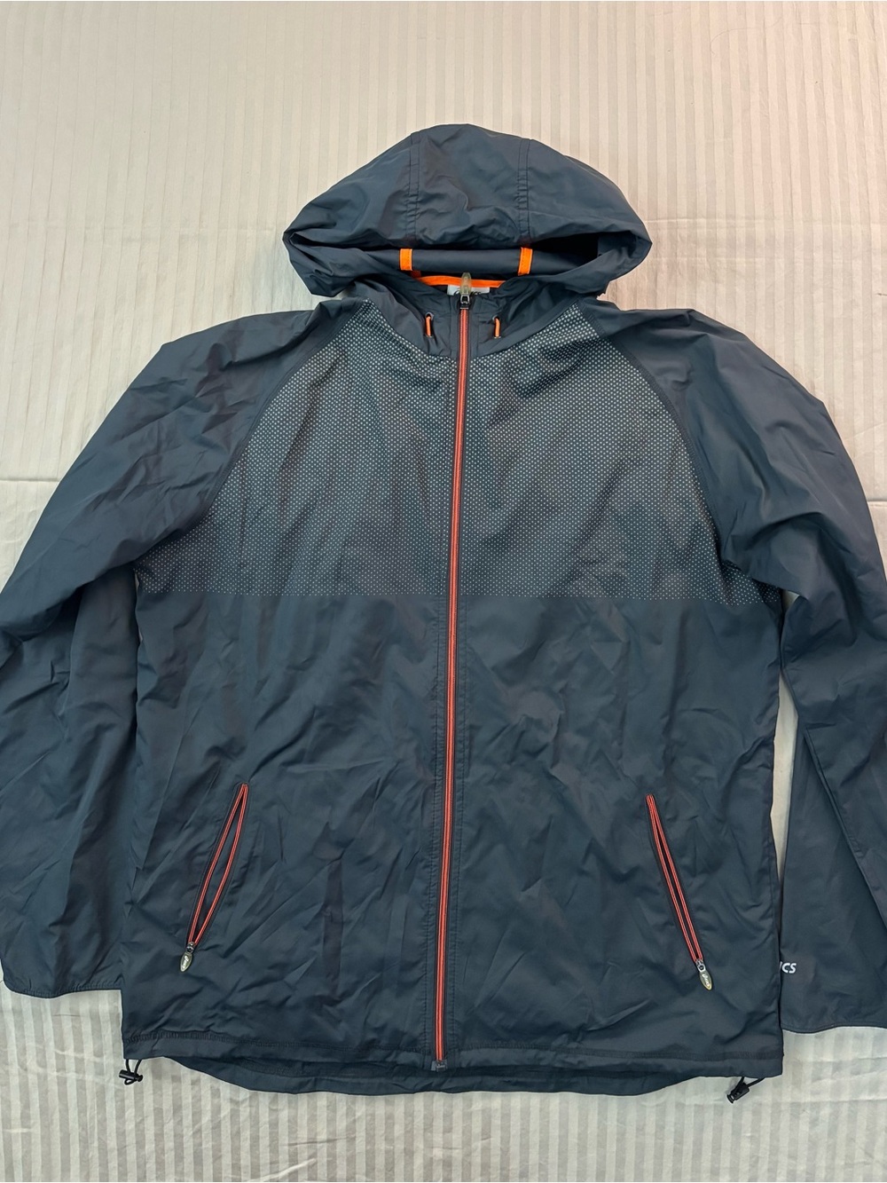ASICS Men’s Running Jacket Size XL UV Protection 360 Reflectivity Lightweight